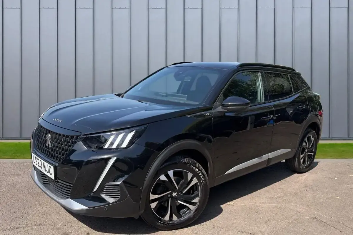 Used Peugeot 2008 GT 129 HP (94 kW) 2023 Black SUV