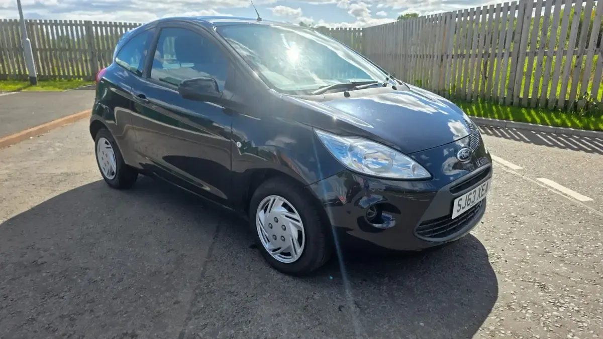 Usado Ford Ka 69 HP (50 kW) 2014 Preto Citadino
