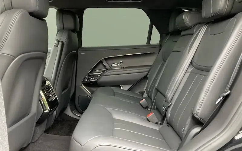 Usado Land Rover Range Rover Sport SE Dynamic 300 HP (220 kW) 2026 SUV