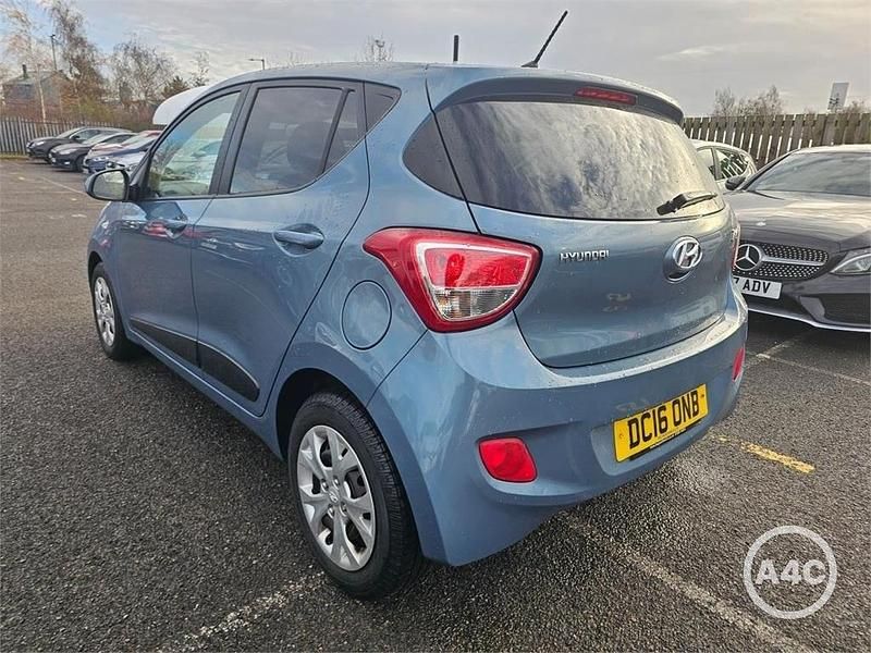 Used Hyundai i10 Edition 66 HP (48 kW) 2016 Blue Hatchback