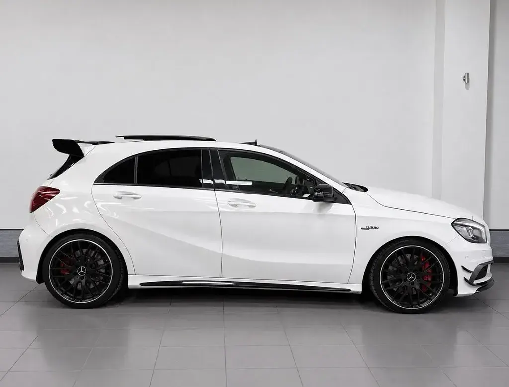 Used Mercedes A45 AMG AMG 360 HP (264 kW) 2016 White Hatchback