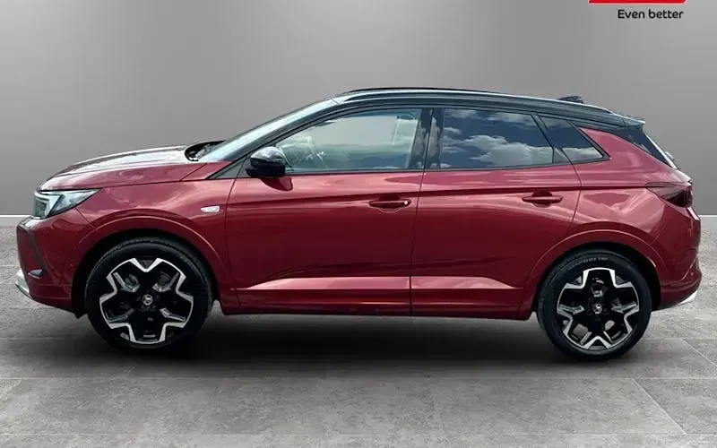 Usado Vauxhall Grandland X Ultimate 131 HP (96 kW) 2024 SUV