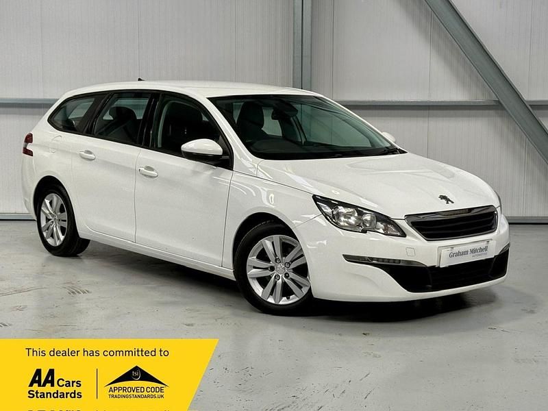 White Used 2017 Peugeot 308 Active Estate | £4,295 (Fair price) - Image 1/4