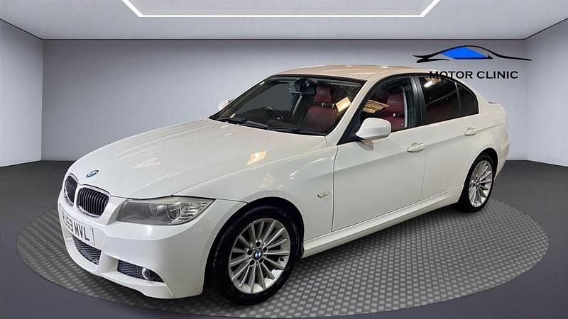 White Used 2010 BMW 318 Sedan | £2,500 (Fair price) - Image 1/4