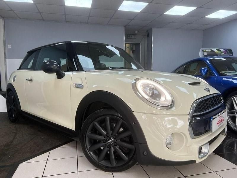 Used Mini Cooper S Hatch 192 HP (141 kW) 2014 White Hatchback