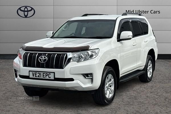 Used Toyota Land Cruiser Active 204 HP (150 kW) 2021 White Estate