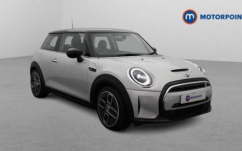 Used Mini Cooper Level 1 135 kW (184 HP) 2023 Hatchback