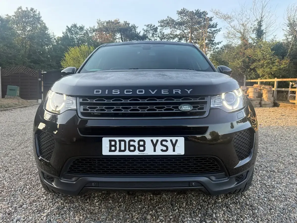 Used Land Rover Discovery Sport Landmark 180 HP (132 kW) 2018 Black SUV