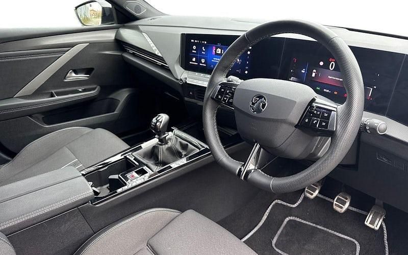 Used Vauxhall Astra 131 HP (96 kW) 2025 Estate