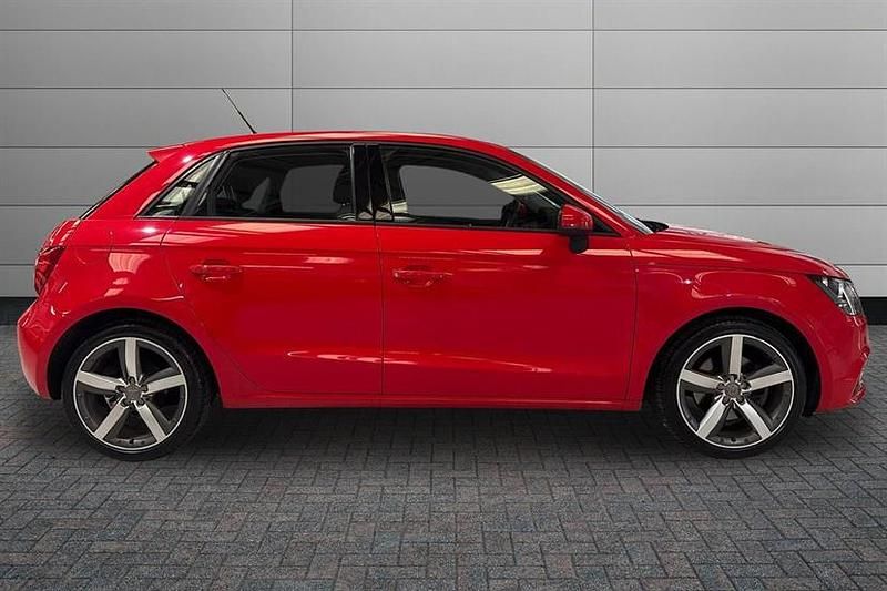 Used Audi A1 Sport 122 HP (89 kW) 2013 Red Hatchback