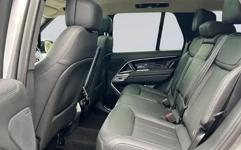 Used Land Rover Range Rover SE 441 HP (324 kW) 2023 Grey SUV