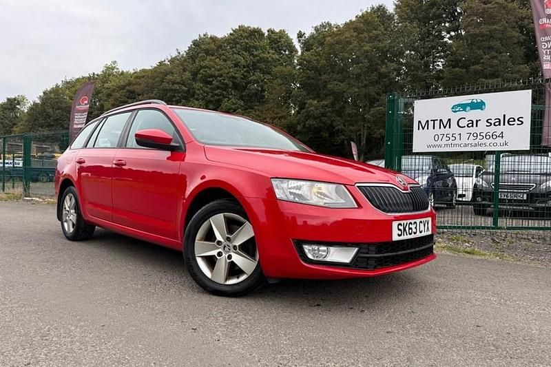 Red Used 2013 Skoda Octavia SE Estate | £3,250 (Fair price) - Image 1/1