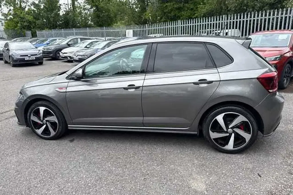 Used VW Polo 200 HP (147 kW) 2019 Hatchback