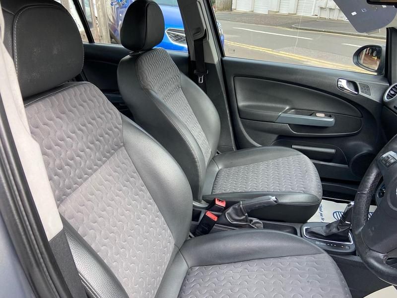 Used Vauxhall Corsa 90 HP (66 kW) 2011 Brown Hatchback