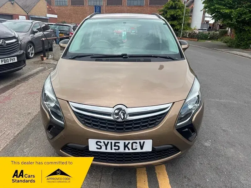 Używany Vauxhall Zafira 140 KM (102 kW) 2015 Brązowy Minivan