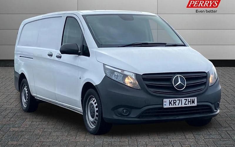 Used Mercedes Vito Progressive 163 HP (119 kW) 2023 Van