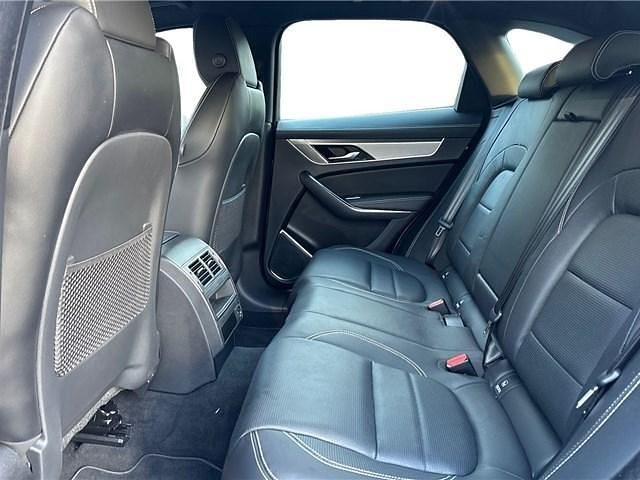 Usado Jaguar F-Pace R-Dynamic 2022 Prateado SUV