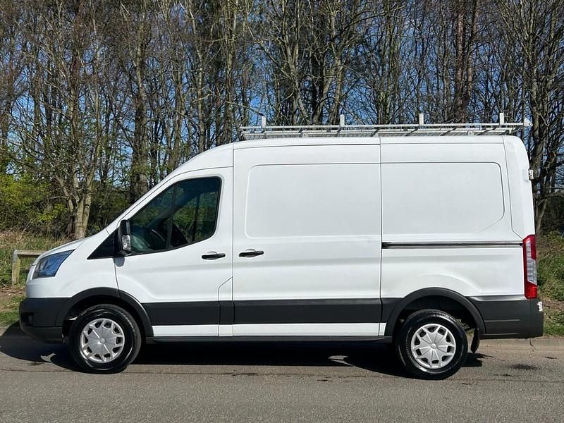 Usado Ford Transit 125 HP (91 kW) 2016 Branco Van