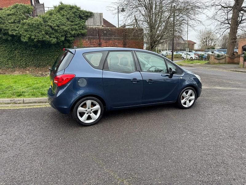 Used Vauxhall Meriva 2012 Blue MPV