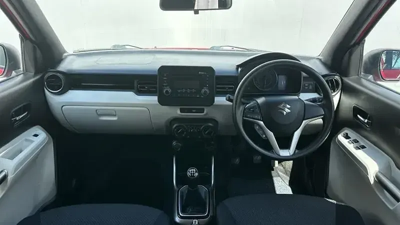 Used Suzuki Ignis SZ3 90 HP (66 kW) 2019 Red SUV