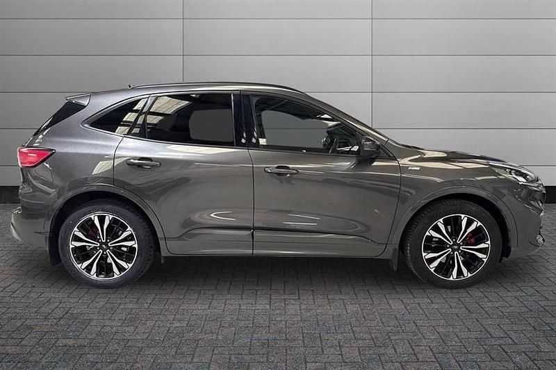 Second-hand Ford Kuga ST-Line X 190 CP (139 kW) 2020 Gri SUV