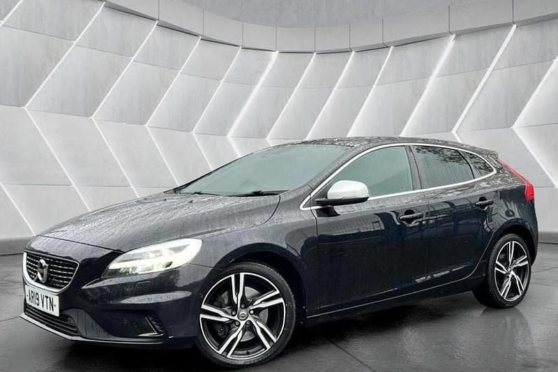 Black Used 2019 Volvo V40 R-Design Hatchback | £11,950 (Fair price) - Image 1/1