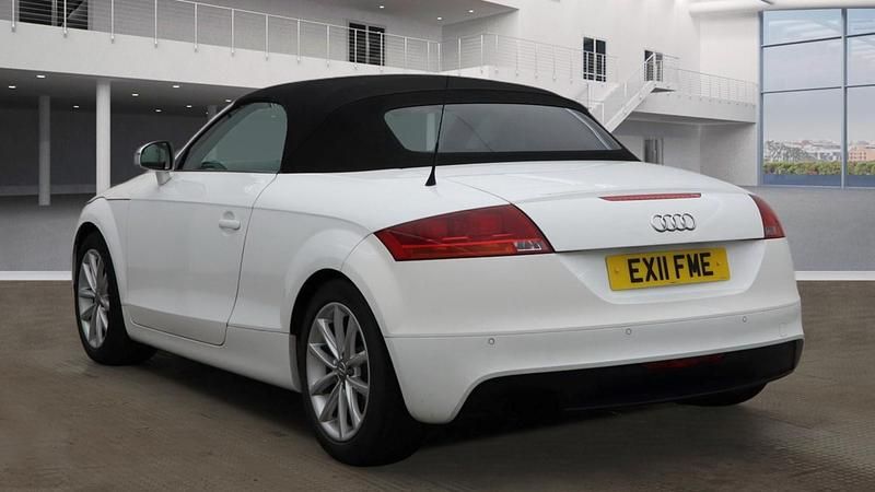 Used Audi TT Roadster Comfort 160 HP (117 kW) 2011 White Cabriolet