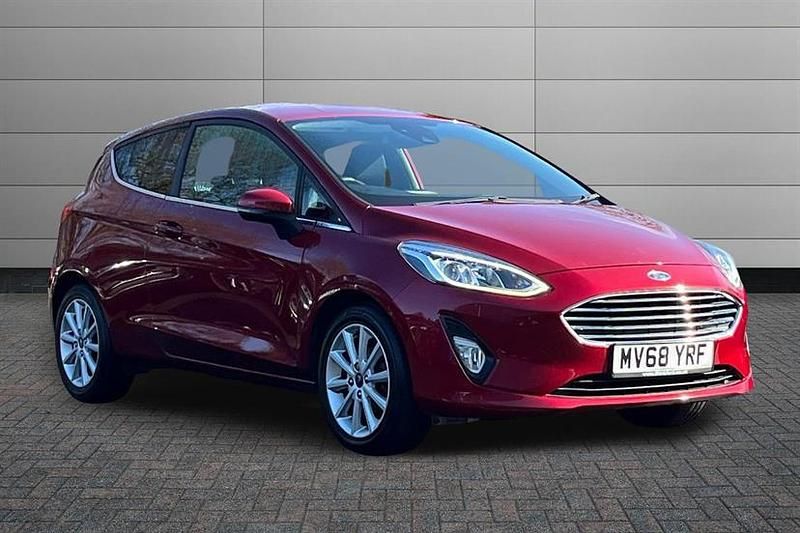 Usado Ford Fiesta Titanium 100 HP (73 kW) 2018 Vermelho Citadino