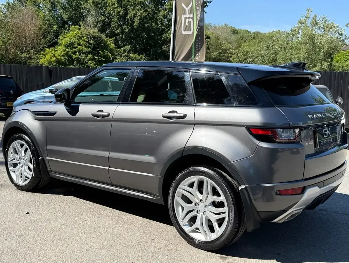 Used Land Rover Range Rover evoque HSE Dynamic 290 HP (213 kW) 2018 Grey Estate