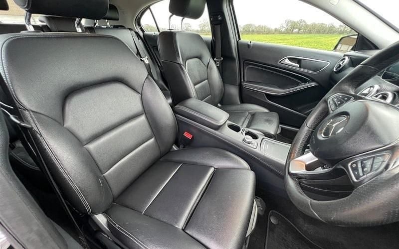 Used Mercedes A180 Premium 109 HP (80 kW) 2018 Hatchback