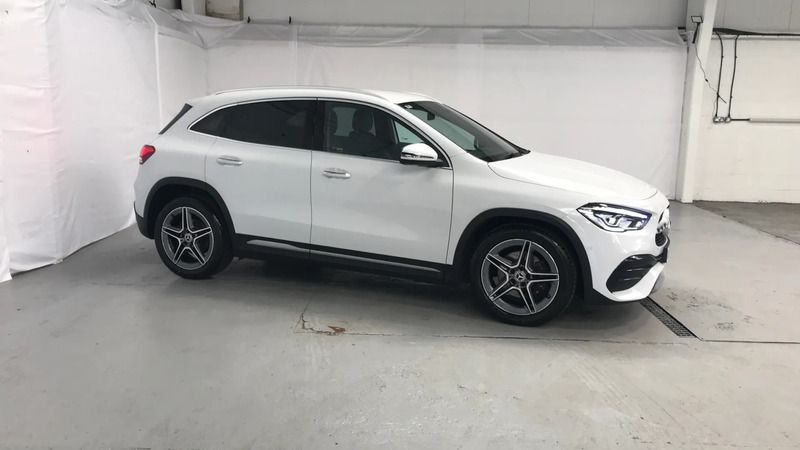 White Used 2022 Mercedes GLA200 AMG Line Premium SUV | £25,998 (Fair price) - Image 1/4