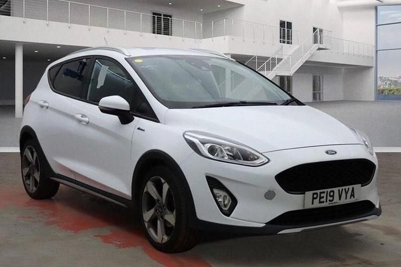 Used Ford Fiesta Active 100 HP (73 kW) 2019 White Hatchback
