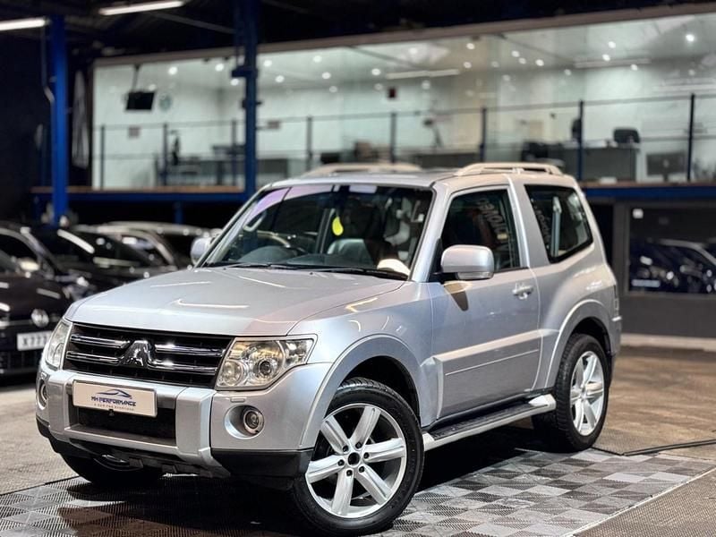 Silver Used 2007 Mitsubishi Shogun SUV | £11,999 - Image 1/4