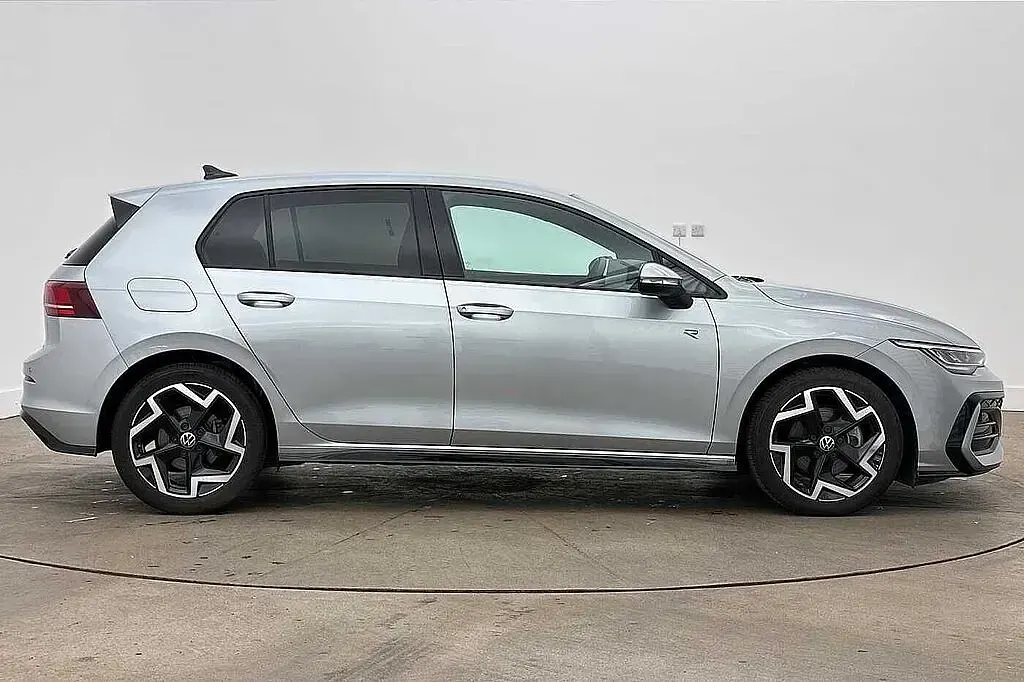 Used VW Golf VIII 150 HP (110 kW) 2025