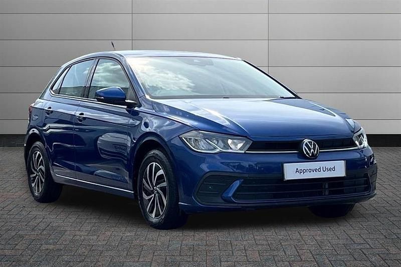 Used VW Polo Life 95 HP (69 kW) 2023 Blue Hatchback
