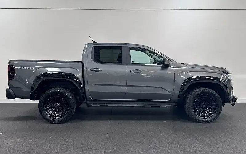 Used VW Amarok Life 205 HP (150 kW) 2025 Pickup