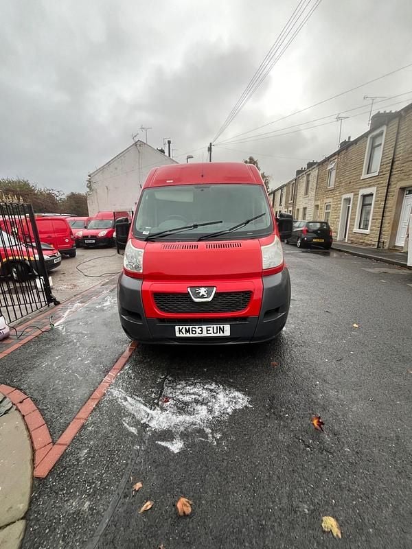 Red Used 2014 Peugeot Boxer Van | £3,199 - Image 1/4