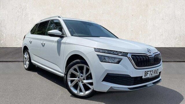 White Used 2023 Skoda Kamiq SE L Executive SUV | £14,392 (Fair price) - Image 1/3