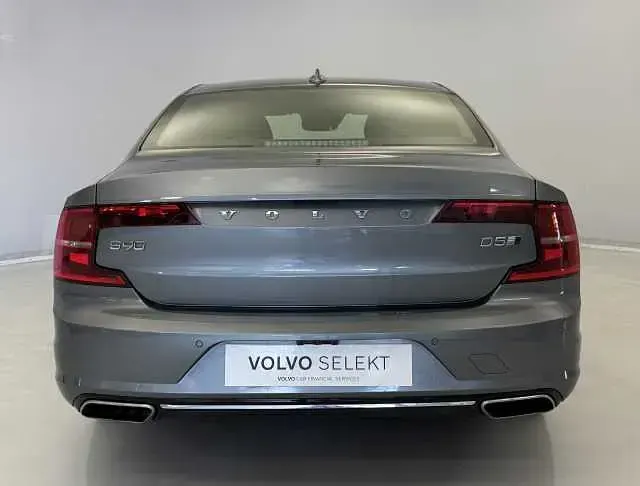 Used Volvo S90 Inscription 232 HP (170 kW) 2018 Sedan
