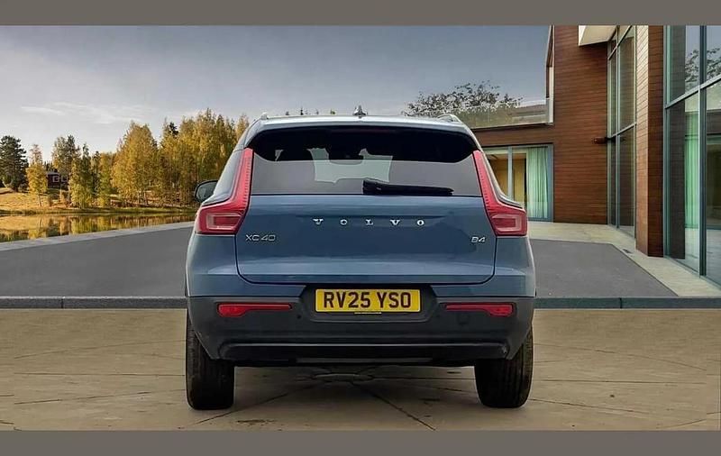 Used Volvo XC40 Plus 194 HP (142 kW) 2025 Blue SUV