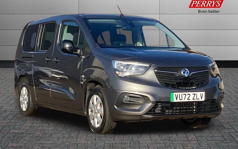 Used Vauxhall Combo 100 kW (136 HP) 2022 Estate
