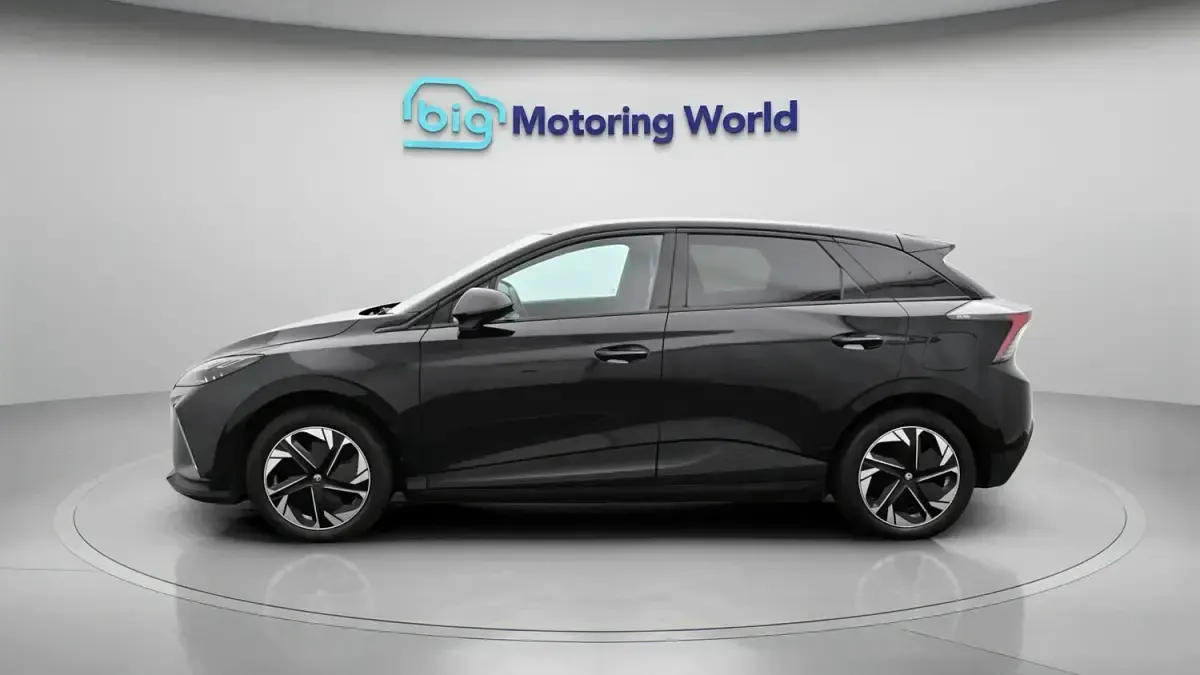 Used MG MG4 EV Trophy 319 kW (435 HP) 2023 Black Hatchback