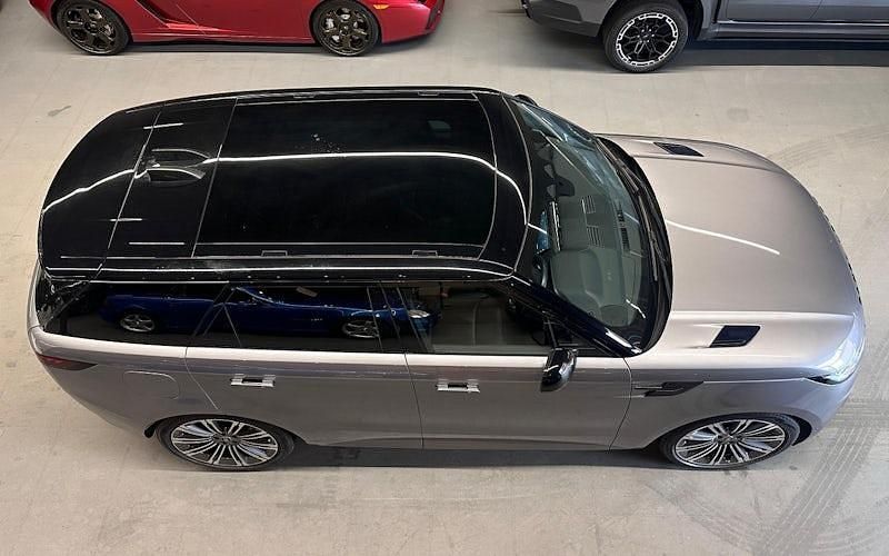 Second-hand Land Rover Range Rover Sport SE Dynamic 300 CP (220 kW) 2025 SUV