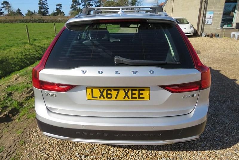 Used Volvo V90 CC 2017 Silver Estate