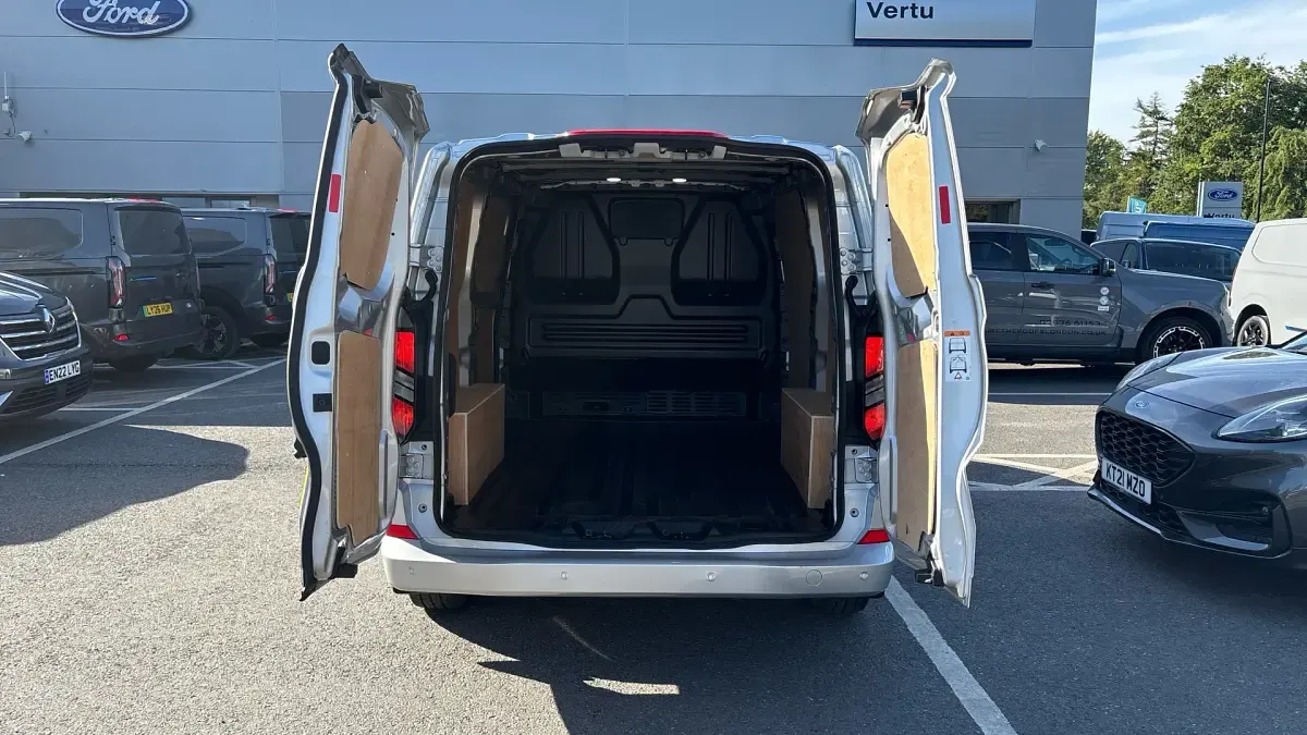 Used Ford Transit Custom Limited 136 HP (100 kW) 2025 Van