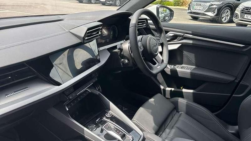 Used Audi A3 e-tron S-Line 204 HP (150 kW) 2025 White Hatchback