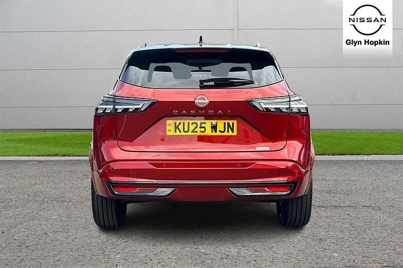 New Nissan Qashqai 140 HP (102 kW) 2025 Red SUV