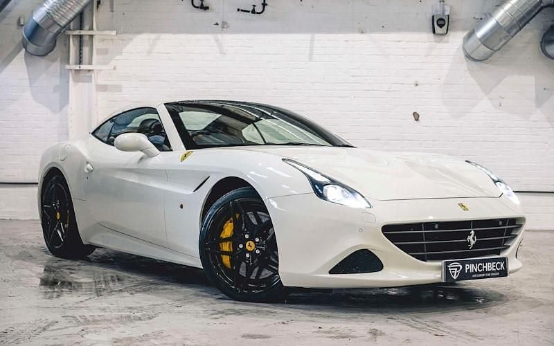 Used 2015 Ferrari California Cabriolet | £72,900 (Good price) - Image 1/4