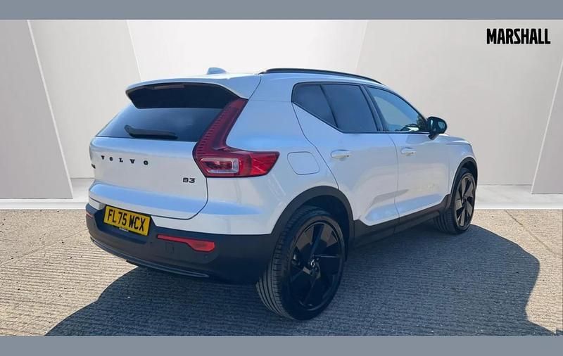 Used Volvo XC40 Plus 161 HP (118 kW) 2025 White SUV