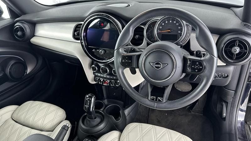 Used Mini Cooper S Exclusive 176 HP (129 kW) 2022 Black Hatchback